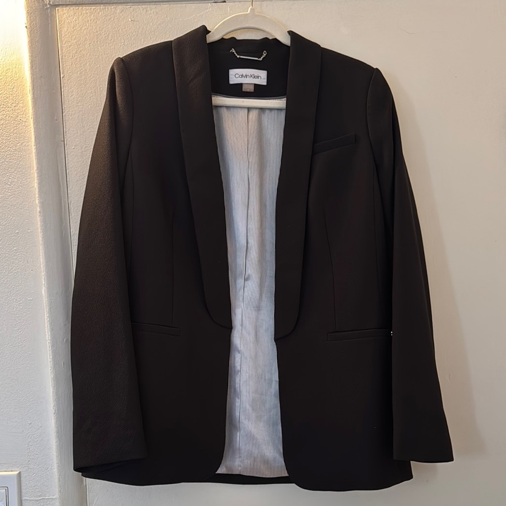 Calvin Klein Women’s Fitted Blazer